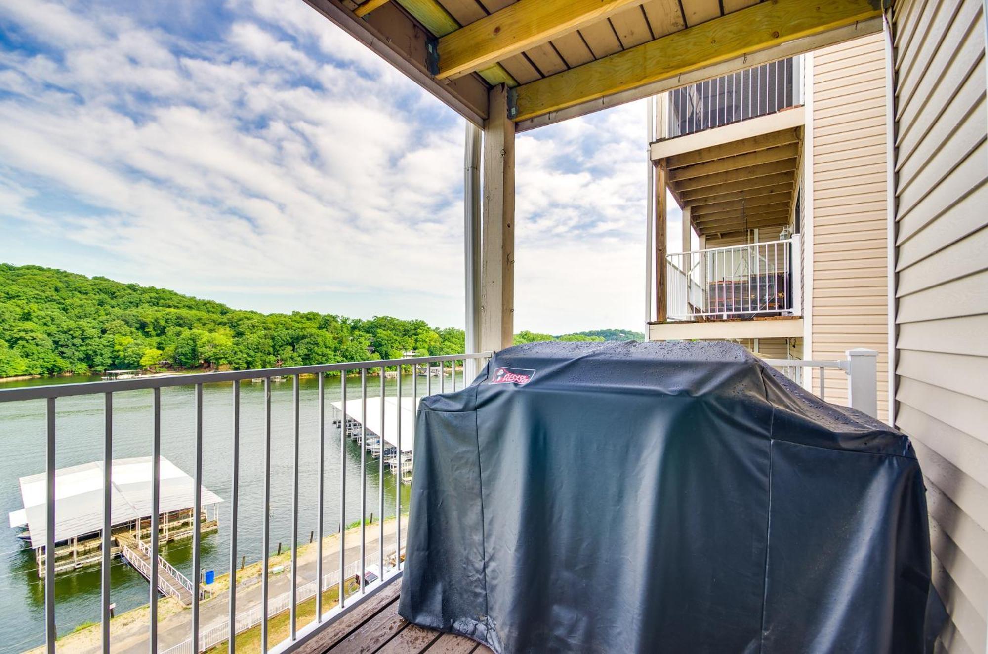 Cozy Lake Ozark Condo Rental With Grill, Pool Access Zewnętrze zdjęcie