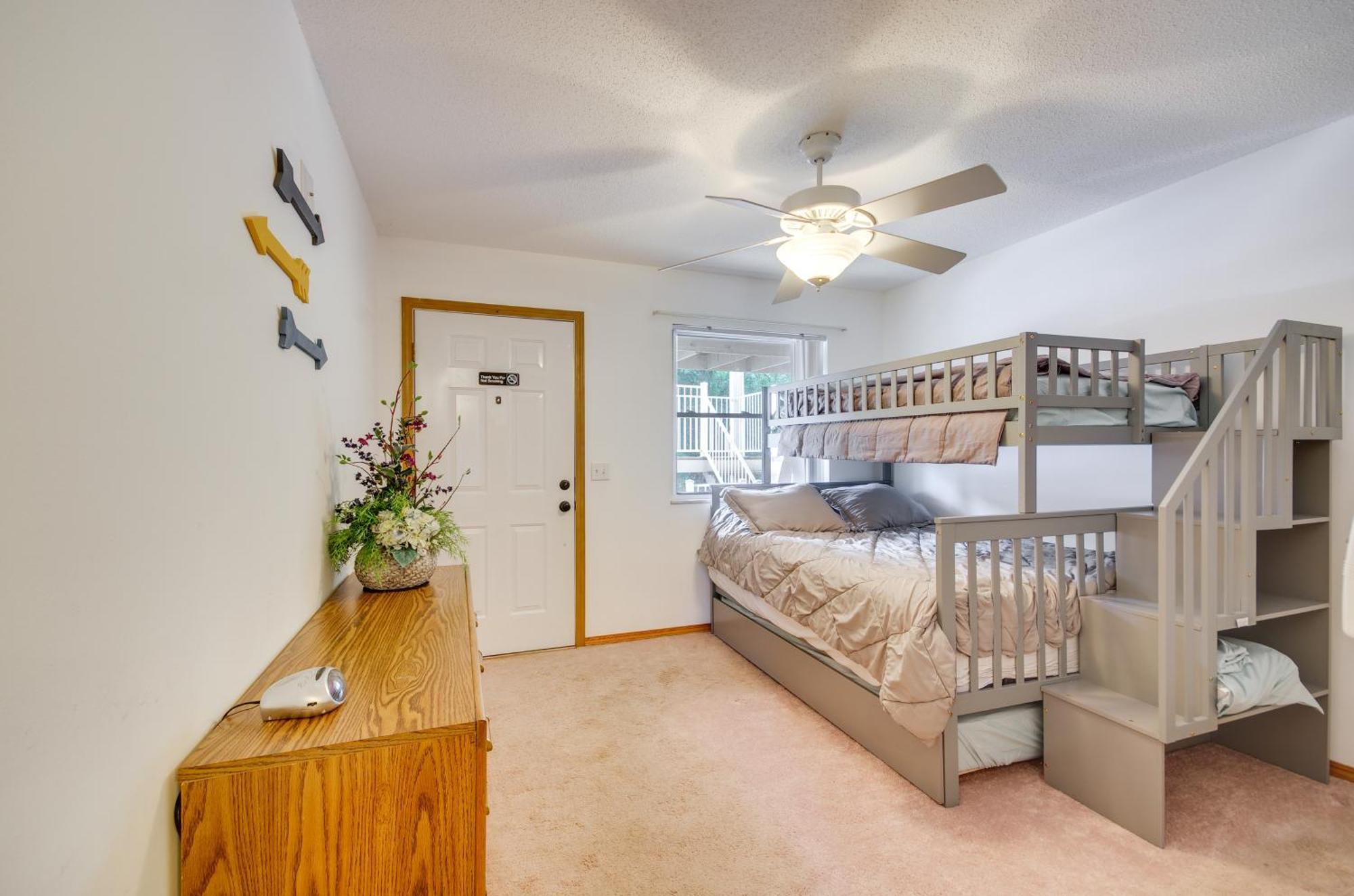 Cozy Lake Ozark Condo Rental With Grill, Pool Access Zewnętrze zdjęcie